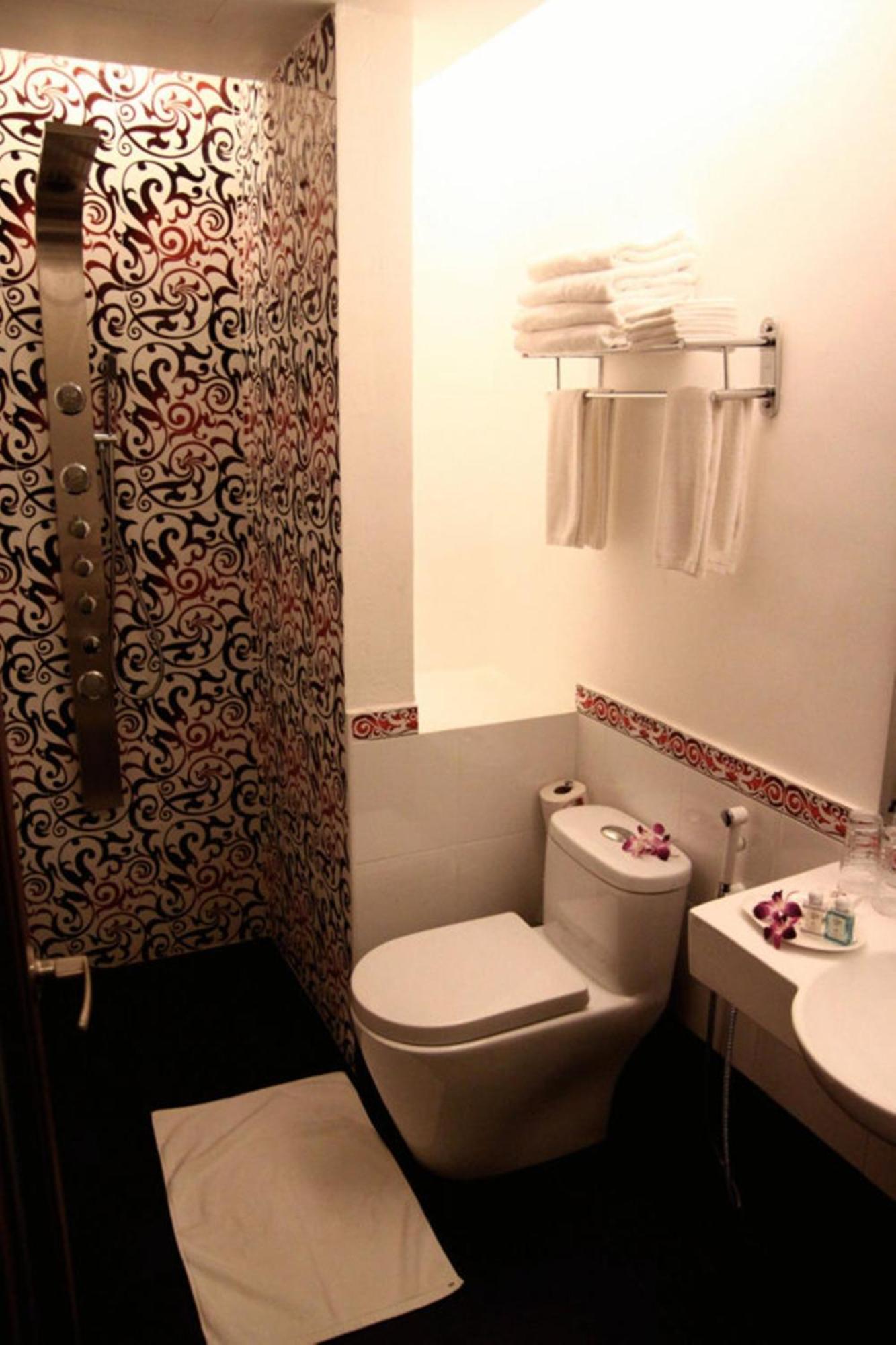 アレナー デラックス ホテル Malacca 部屋 写真